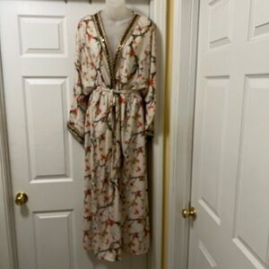 Elegant Floral Cream and Gold Women's Robe